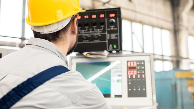 manufacturing IT support services, IT support for manufacturing companies, industrial IT services provider, manufacturing cybersecurity services IT support for factories and production facilities, managed IT services for industrial companies, manufacturing IT consulting services, network support for manufacturing businesses, outsourced IT support for manufacturing